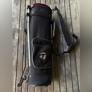 TaylorMade Youth Black and Gray Lightweight Golf Carry Bag with Shoulder Strap